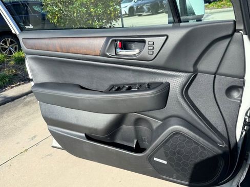 Used 2016 Subaru Outback 2.5i Limited image 22