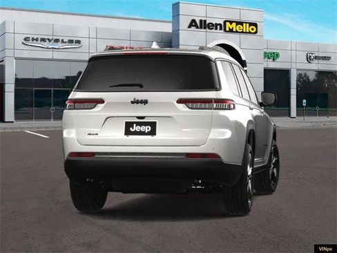 New 2025 Jeep Grand Cherokee L Altitude image 10