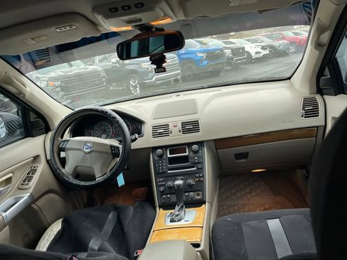 Used 2004 Volvo XC90 2.5T image 26
