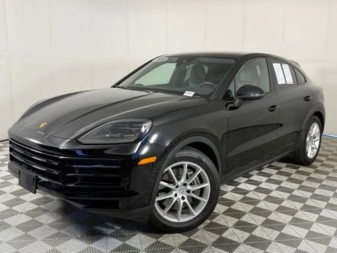 Used 2024 Porsche Cayenne Coupe AWD/4WD image 1