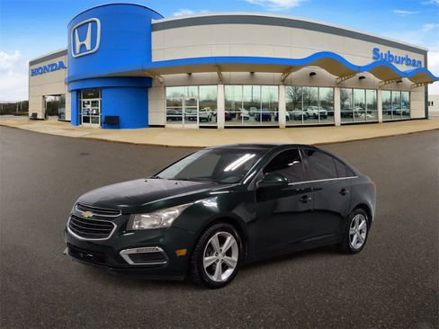 Used 2015 Chevrolet Cruze LT image 4