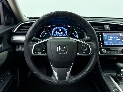 Used 2018 Honda Civic EX image 5