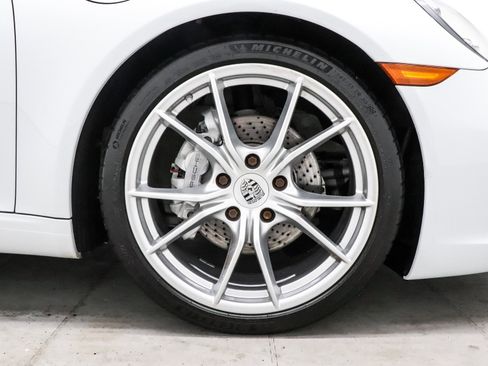 Used 2019 Porsche 911 Carrera image 11