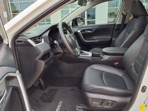 Used 2024 Toyota RAV4 XLE Premium FWD image 7