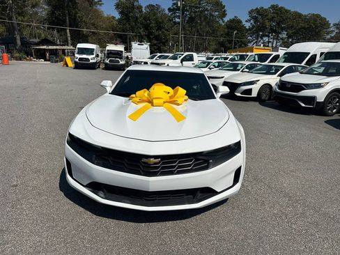 Used 2019 Chevrolet Camaro LT image 3