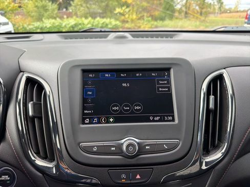 Used 2022 Chevrolet Equinox RS image 7