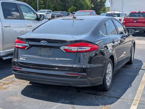 Used 2019 Ford Fusion S FWD image 3