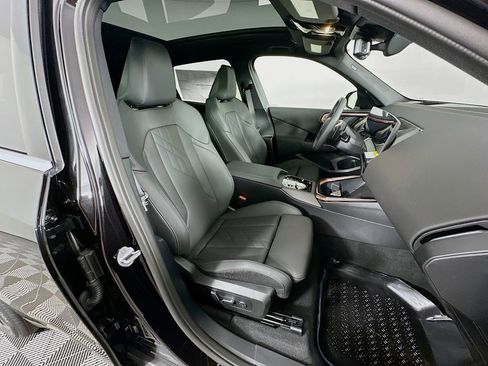 Used 2025 BMW X3 xDrive30i w/ Premium Package image 34