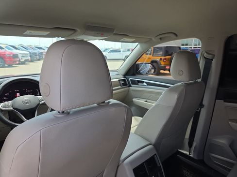 Used 2022 Volkswagen Atlas SE FWD image 20