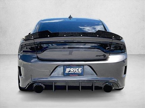 Used 2019 Dodge Charger SRT Hellcat RWD image 4