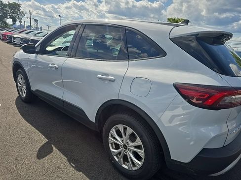 Used 2025 Ford Escape Active AWD/4WD image 4