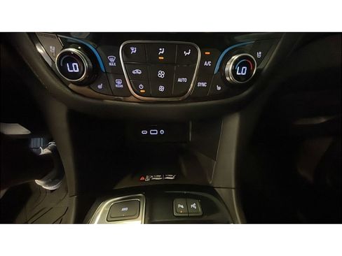 Certified 2022 Chevrolet Equinox Premier image 13