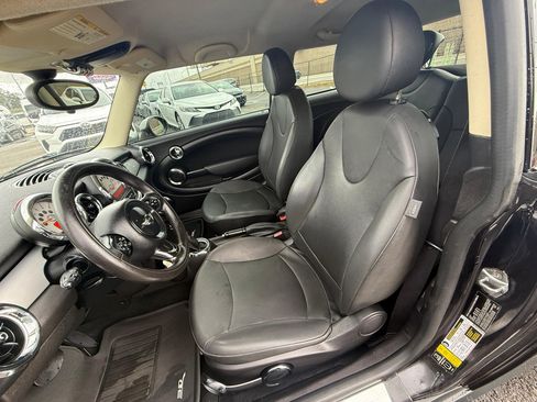 Used 2013 MINI Cooper Hardtop image 6