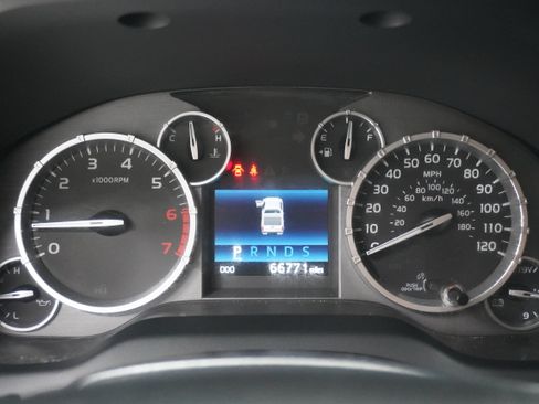 Used 2014 Toyota Tundra SR5 AWD/4WD image 19