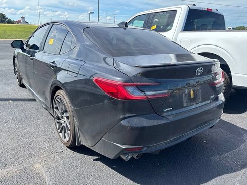 Used 2025 Toyota Camry XSE FWD image 3