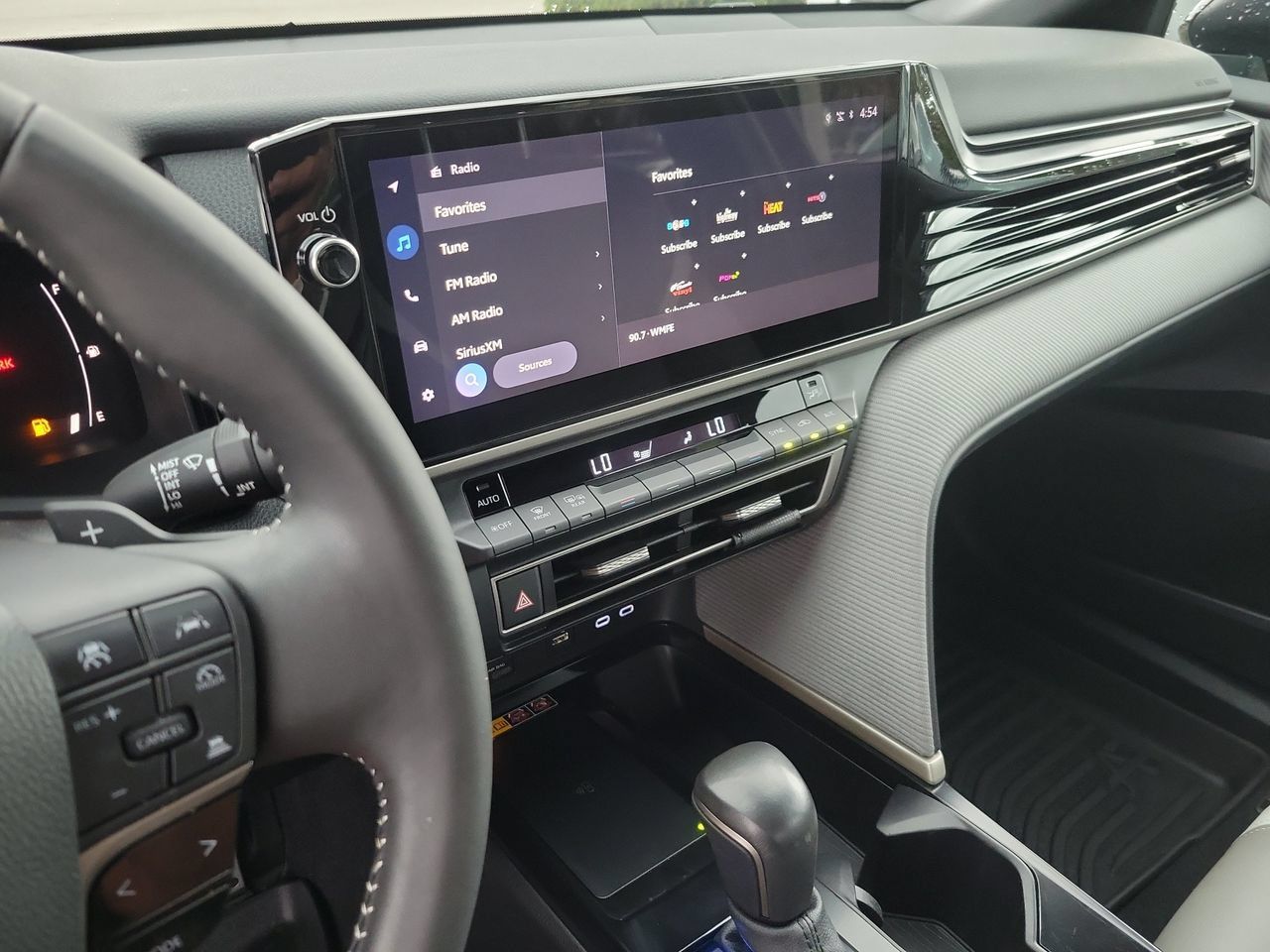 Used 2025 Toyota Camry SE w/ Multimedia Upgrade Package FWD image 24