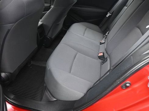 Used 2021 Toyota Corolla LE FWD image 71
