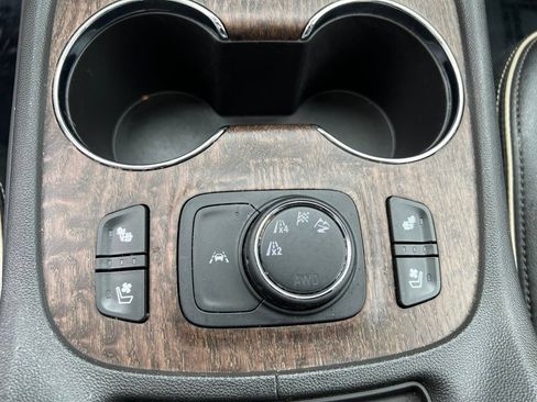 Used 2023 GMC Acadia Denali w/ Trailering Package AWD/4WD image 32