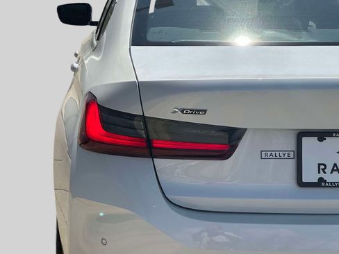 Certified 2025 BMW 330i xDrive Sedan w/ Convenience Package image 11