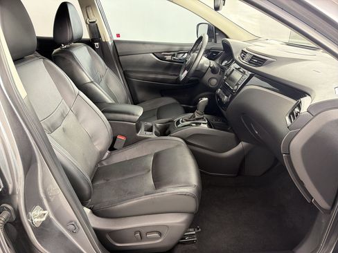 Used 2022 Nissan Rogue Sport SL w/ Premium Package AWD/4WD image 31