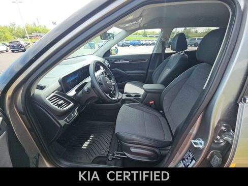 Used 2024 Kia Seltos S AWD/4WD image 12