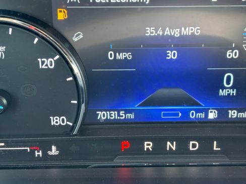 Used 2022 Ford Escape SE FWD image 12