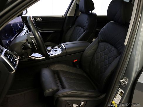 Certified 2023 BMW X7 xDrive40i w/ Premium Package image 10