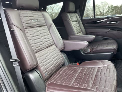 Used 2024 Cadillac Escalade V w/ Heavy-Duty Trailer Package image 15