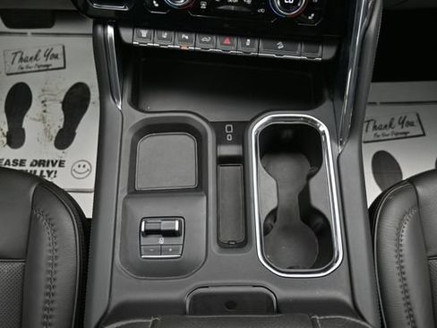 Used 2024 GMC Sierra 2500 Denali w/ Denali Reserve Package AWD/4WD image 24