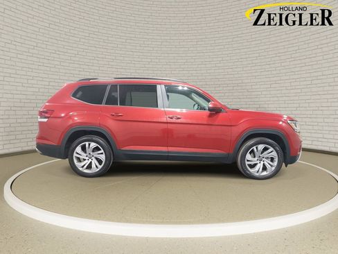 Used 2022 Volkswagen Atlas SE w/ Panoramic Sunroof Package AWD/4WD image 4