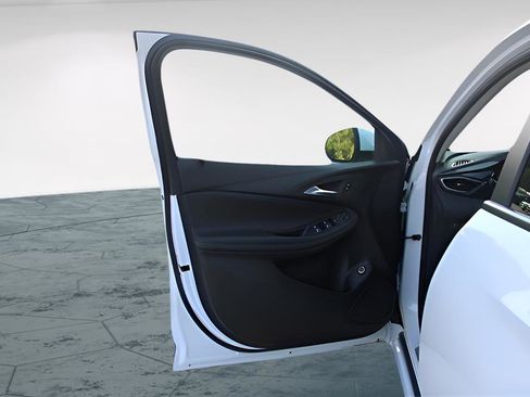 Used 2023 Buick Encore GX Select w/ Sport Touring Package image 23