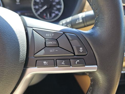 Used 2024 Nissan Sentra SV w/ SV Premium Package FWD image 13