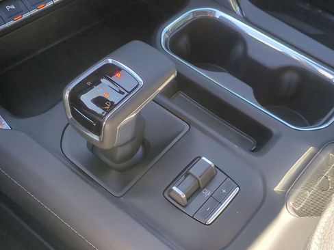 Used 2025 GMC Sierra 1500 Denali w/ Denali Reserve Package AWD/4WD image 23