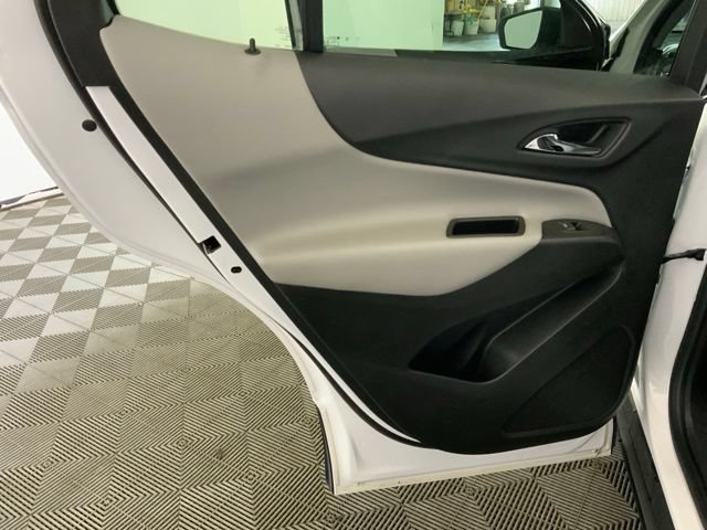 Used 2023 Chevrolet Equinox LS w/ LS Convenience Package FWD image 31
