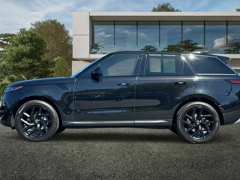 Used 2023 Land Rover Range Rover Sport SE AWD/4WD image 7