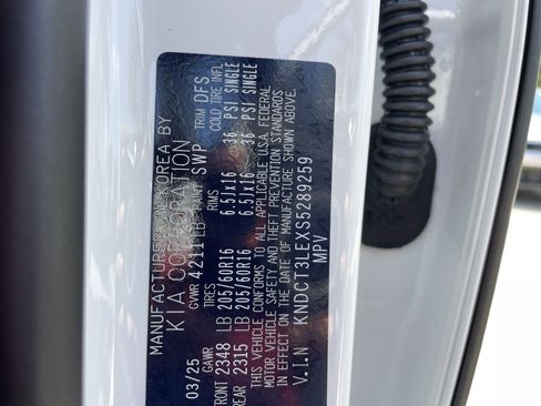 Used 2025 Kia Niro FWD image 34