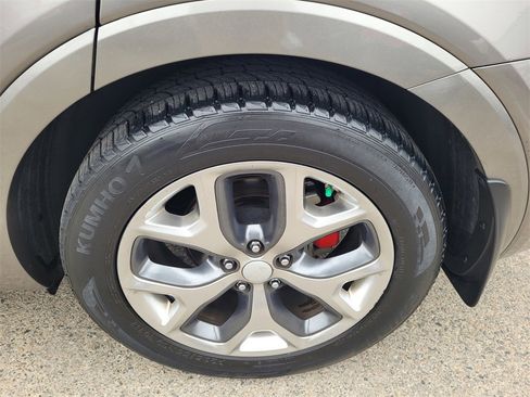 Used 2018 Kia Sorento SX image 27