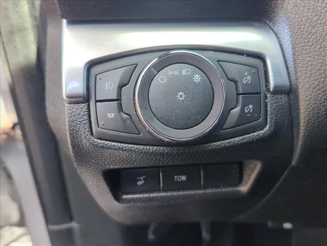 Used 2019 Ford Explorer Limited w/ Class III Trailer Tow Package AWD/4WD image 11