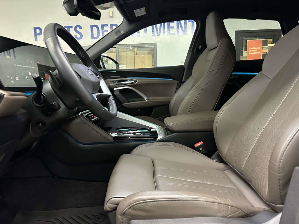 Used 2025 Audi Q5 Premium Plus w/ Premium Plus AWD/4WD image 7