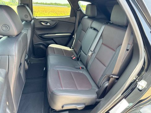Used 2025 Chevrolet Blazer RS FWD image 22