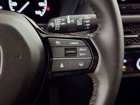 Used 2025 Honda HR-V Sport image 30