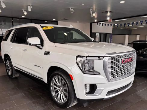 Used 2023 GMC Yukon Denali w/ Denali Reserve Package AWD/4WD image 1