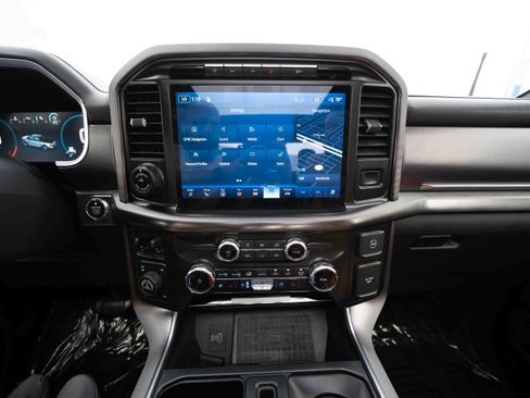 Used 2022 Ford F150 Platinum w/ Equipment Group 701A High AWD/4WD image 16