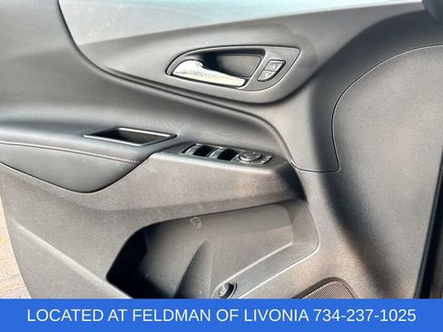 Used 2023 Chevrolet Equinox RS w/ RS Leather Package AWD/4WD image 22
