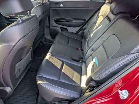 Used 2021 Kia Sportage EX w/ EX Technology Package image 21