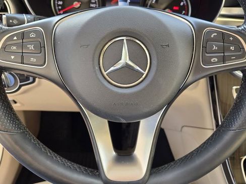 Used 2018 Mercedes-Benz GLC 300 4MATIC image 26