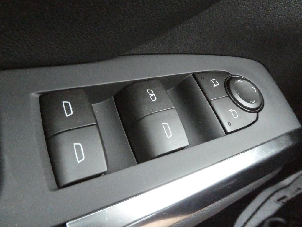 New 2027 Chevrolet Traverse LT AWD/4WD image 20