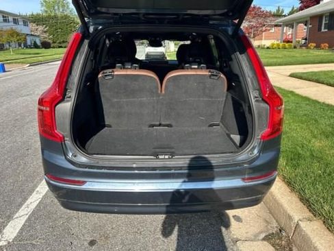 Used 2023 Volvo XC90 B6 Plus image 7