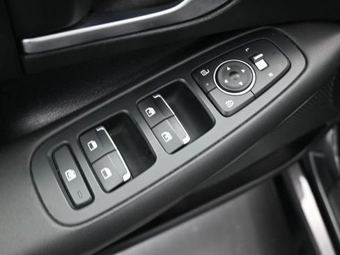 Used 2025 Hyundai Sonata SEL FWD image 13
