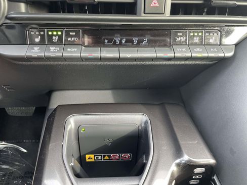 Used 2026 Toyota Crown XLE image 35